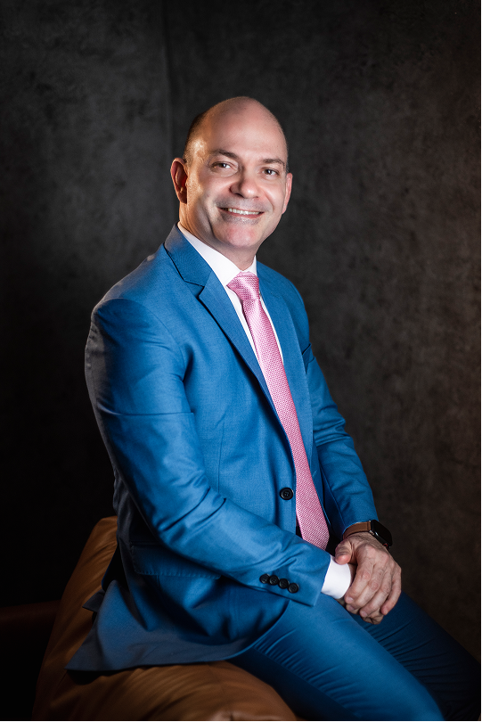 Dr. Marcelo Brito